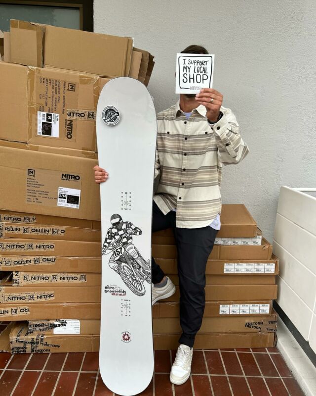 Herzlich willkommen @nitro_ch @nitro_snowboards 

😍🚀😍🚀😍🚀😍🚀😍

Also jetzt sind wir ready ⛄️⛄️⛄️!!!

#boom 
#letsgo 
#geilo
#winter 
#snowboarding
#bülachstadt 
#waverock_shop